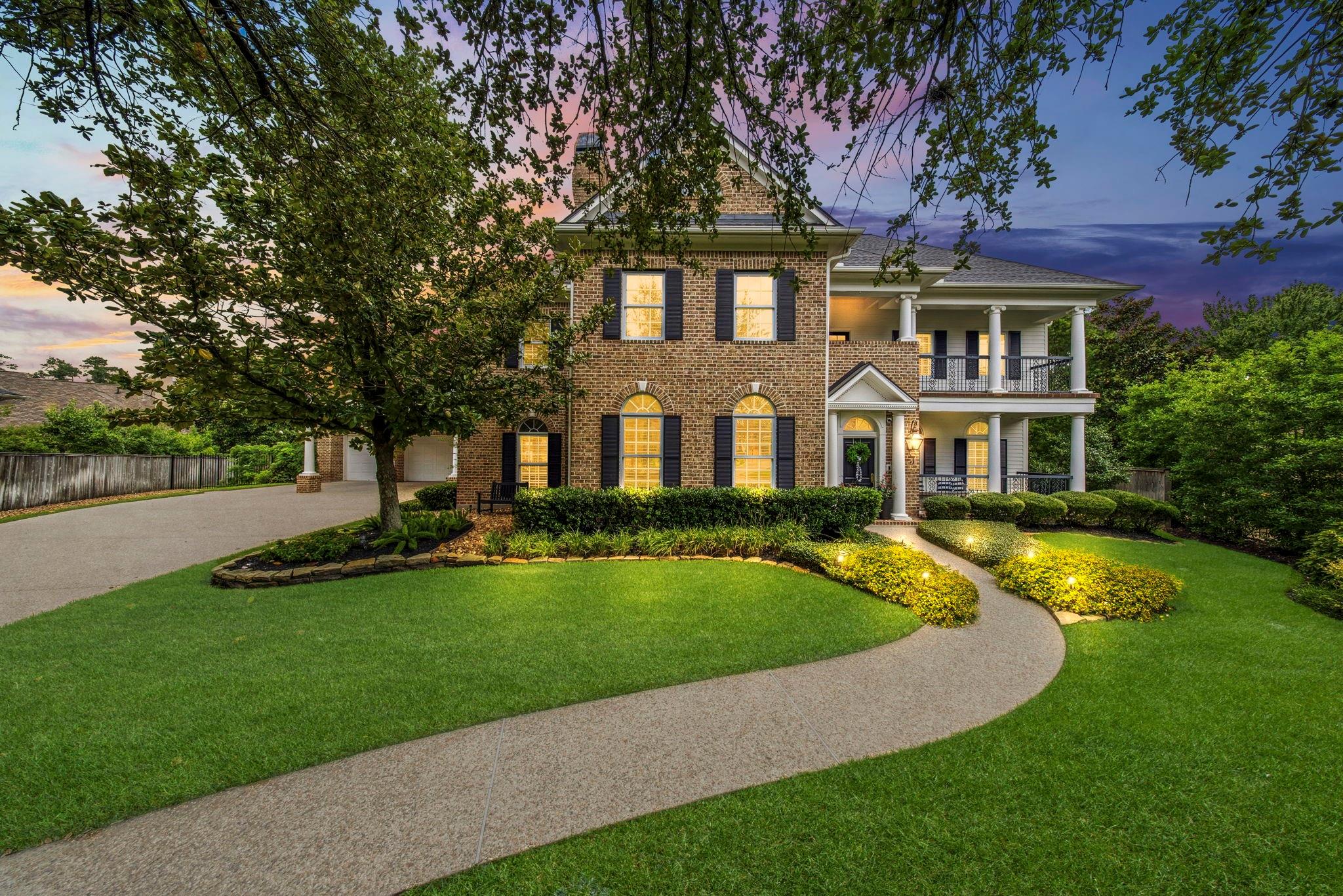 18 Dappled Sun Place