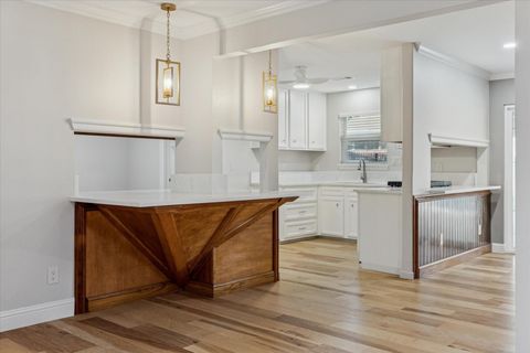 Tiny photo for 10422 Raritan Drive, Houston, TX 77043 (MLS # 31561607)