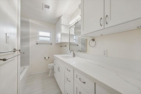 Tiny photo for 10422 Raritan Drive, Houston, TX 77043 (MLS # 31561607)