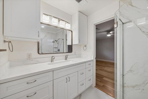 Tiny photo for 10422 Raritan Drive, Houston, TX 77043 (MLS # 31561607)