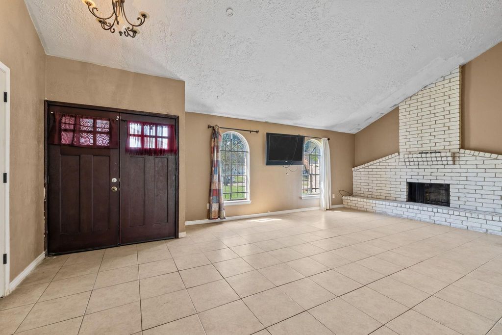 Photo of 12731 Fern Forest Drive, Houston, TX 77044 (MLS # 84905322)