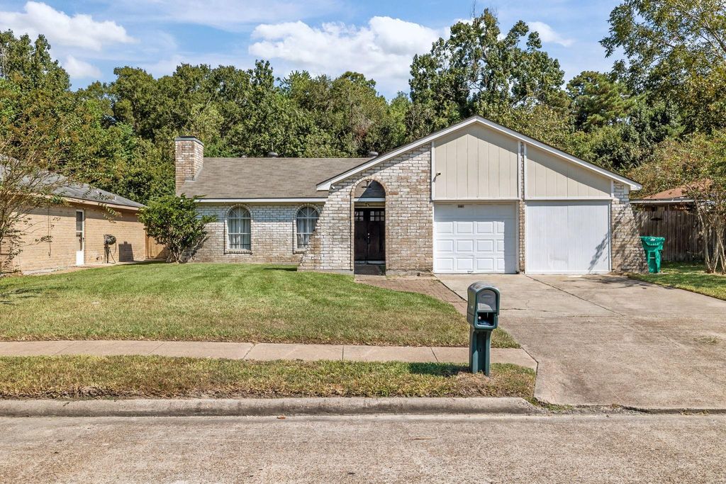 Photo of 12731 Fern Forest Drive, Houston, TX 77044 (MLS # 84905322)