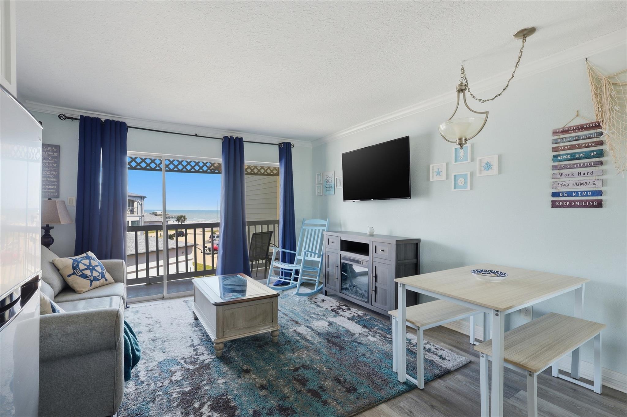 6300 Seawall Boulevard 3320