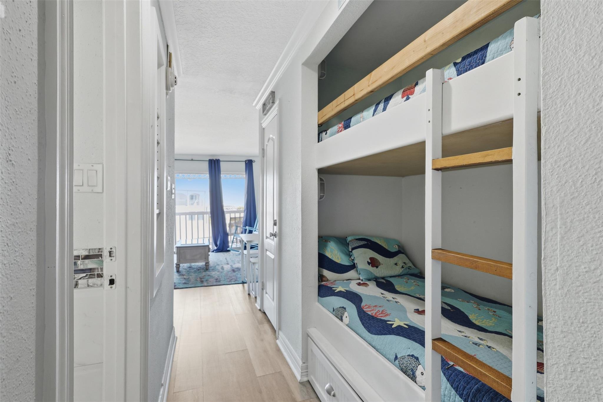 6300 Seawall Boulevard 3320