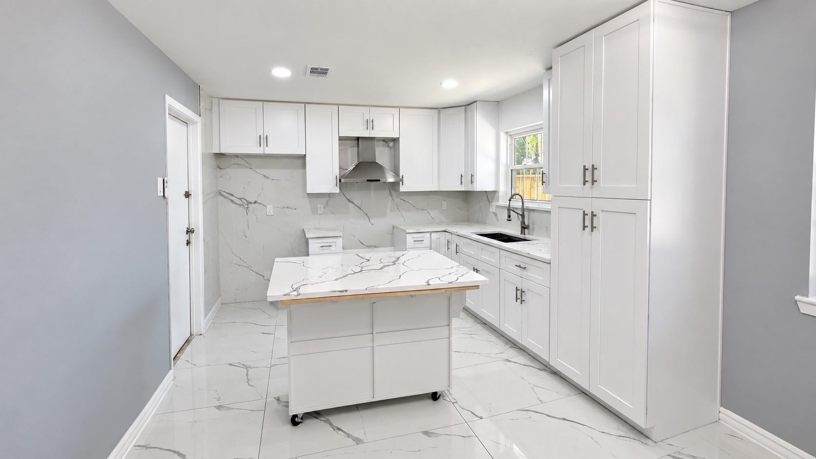 4319 Towergate Drive