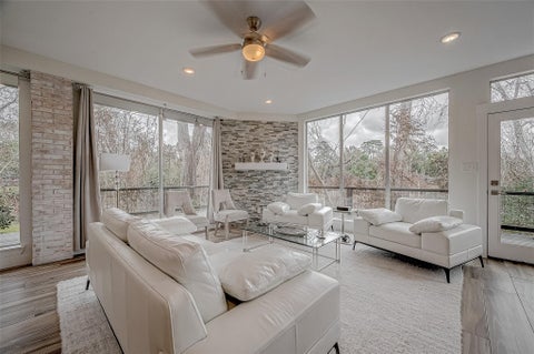 Photo of 6628 Bayou Glen Road #6628, Houston, TX 77057 (MLS # 13532427)