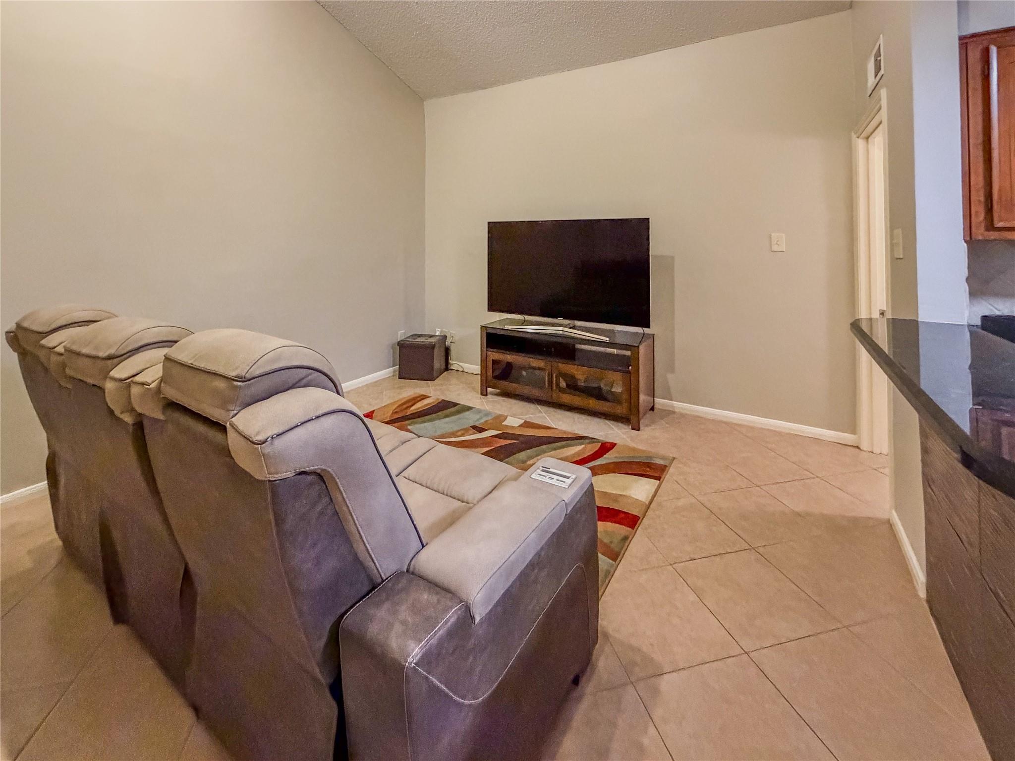 2574 Marilee Lane 23