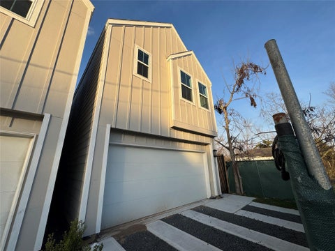 Photo of 3107 Dennis Street, Houston, TX 77004 (MLS # 9307104)