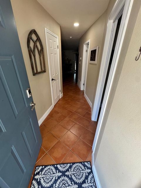Condo For Sale - 943 Parkview Drive #C1<br/> Canyon Lake, TX 78133