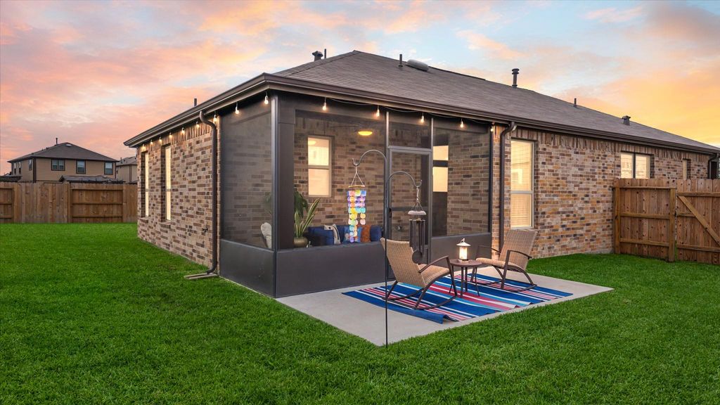 Photo of 12571 New Castle Park Lane, Houston, TX 77044 (MLS # 39549121)