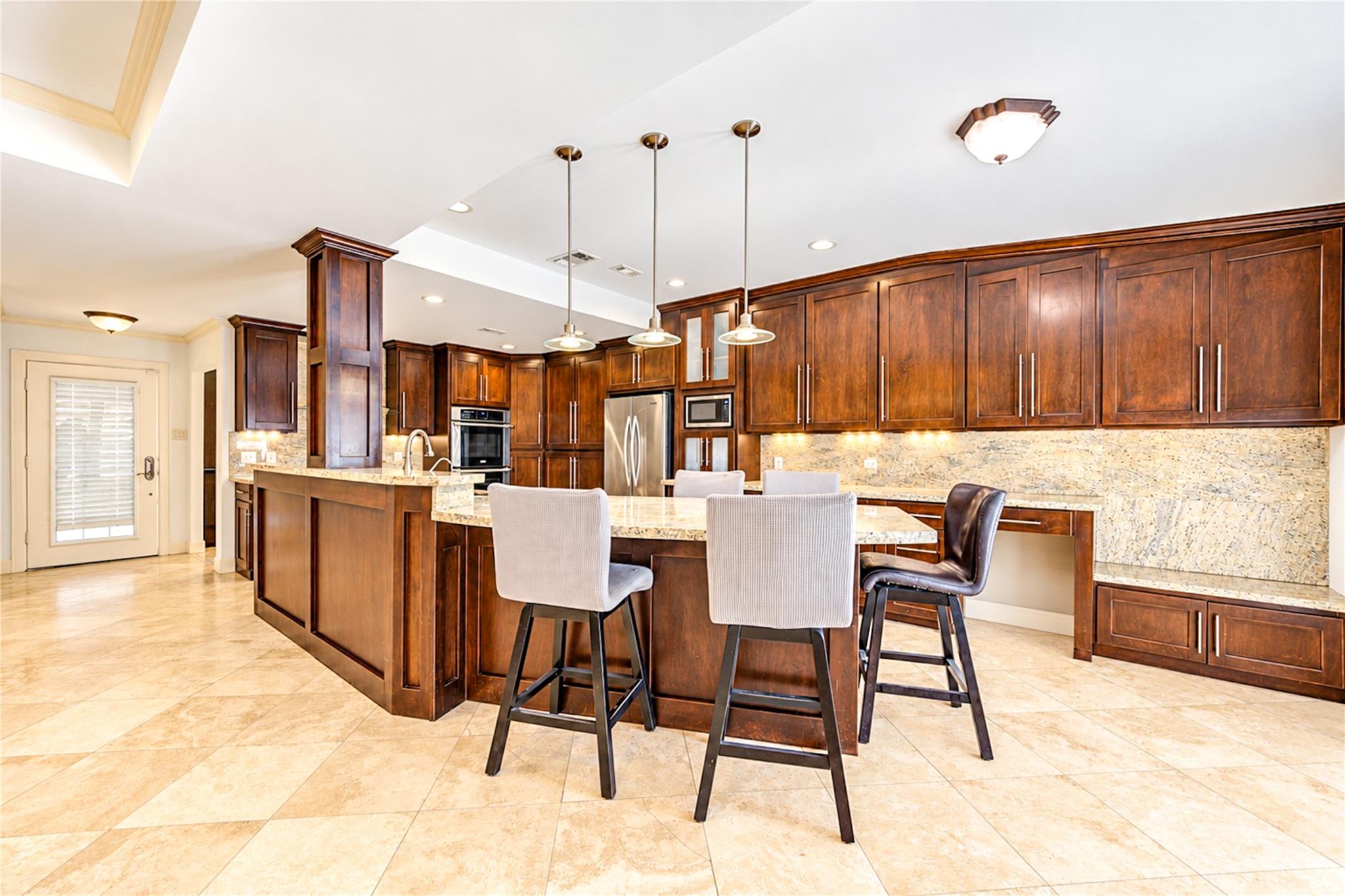703 Oriole Lane