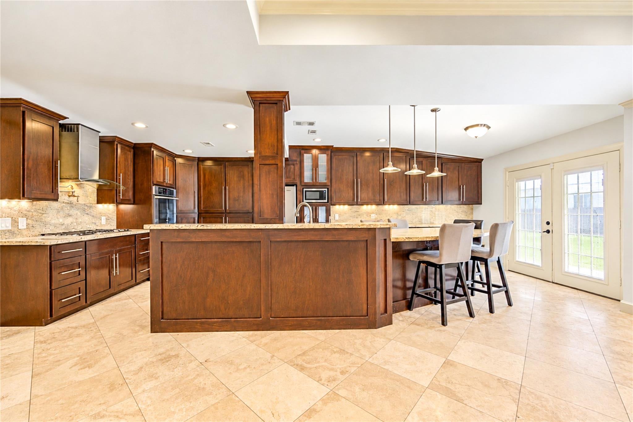 703 Oriole Lane