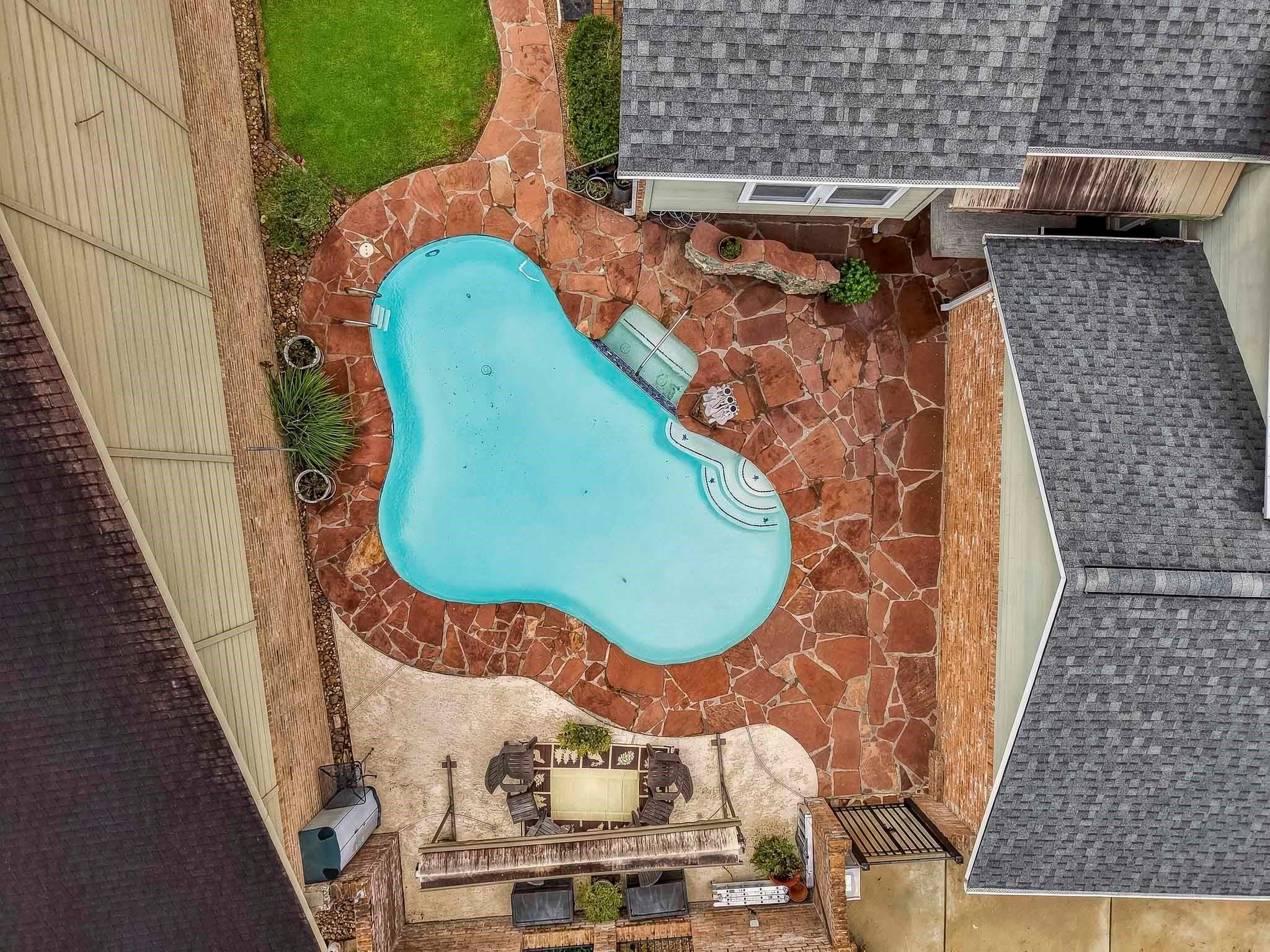 20211 Sunny Shores Drive