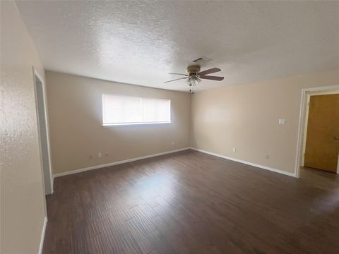Tiny photo for 430 Breeze Park Drive, Houston, TX 77015 (MLS # 73886997)