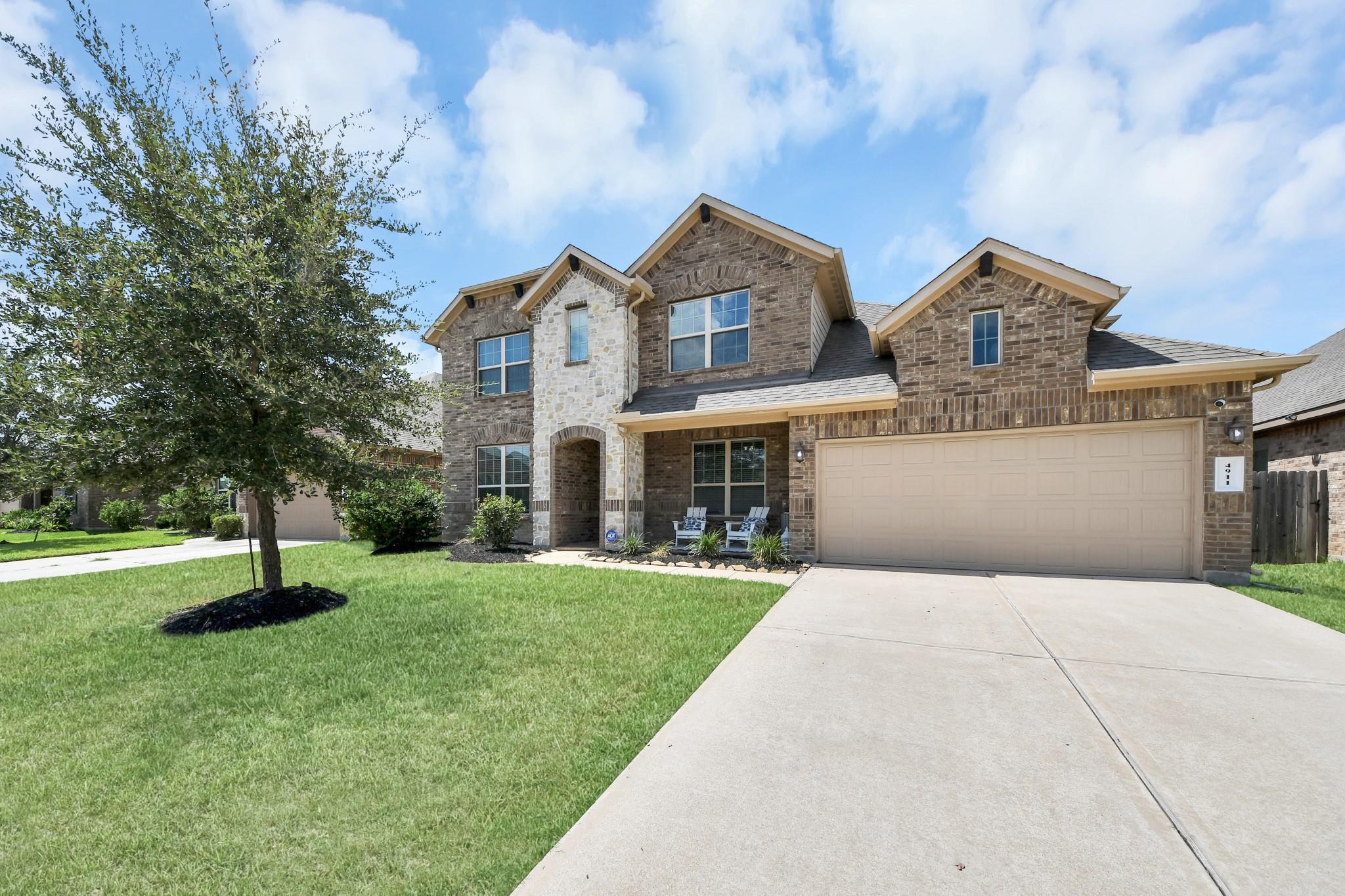 4911 Vergano Villa Drive