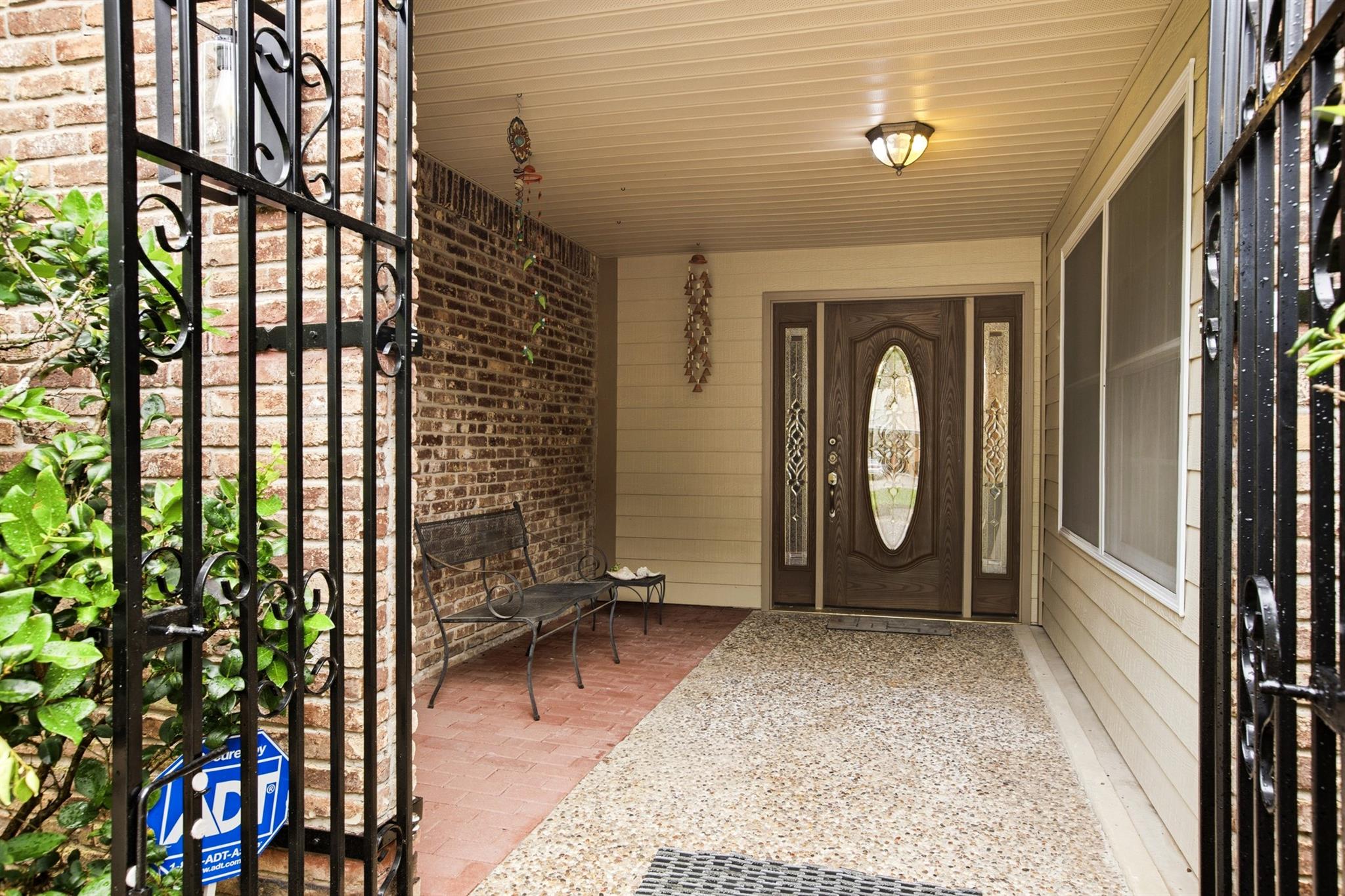 2807 Quail Hollow Drive