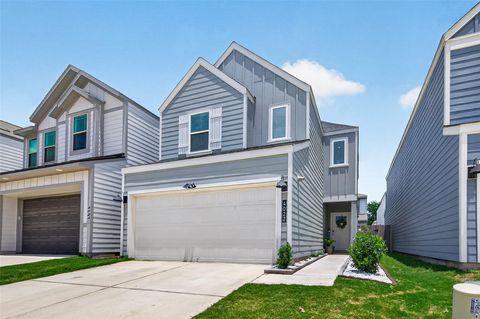 Photo of 4022 San Andres Lane, Houston, TX 77045 (MLS # 12236955)