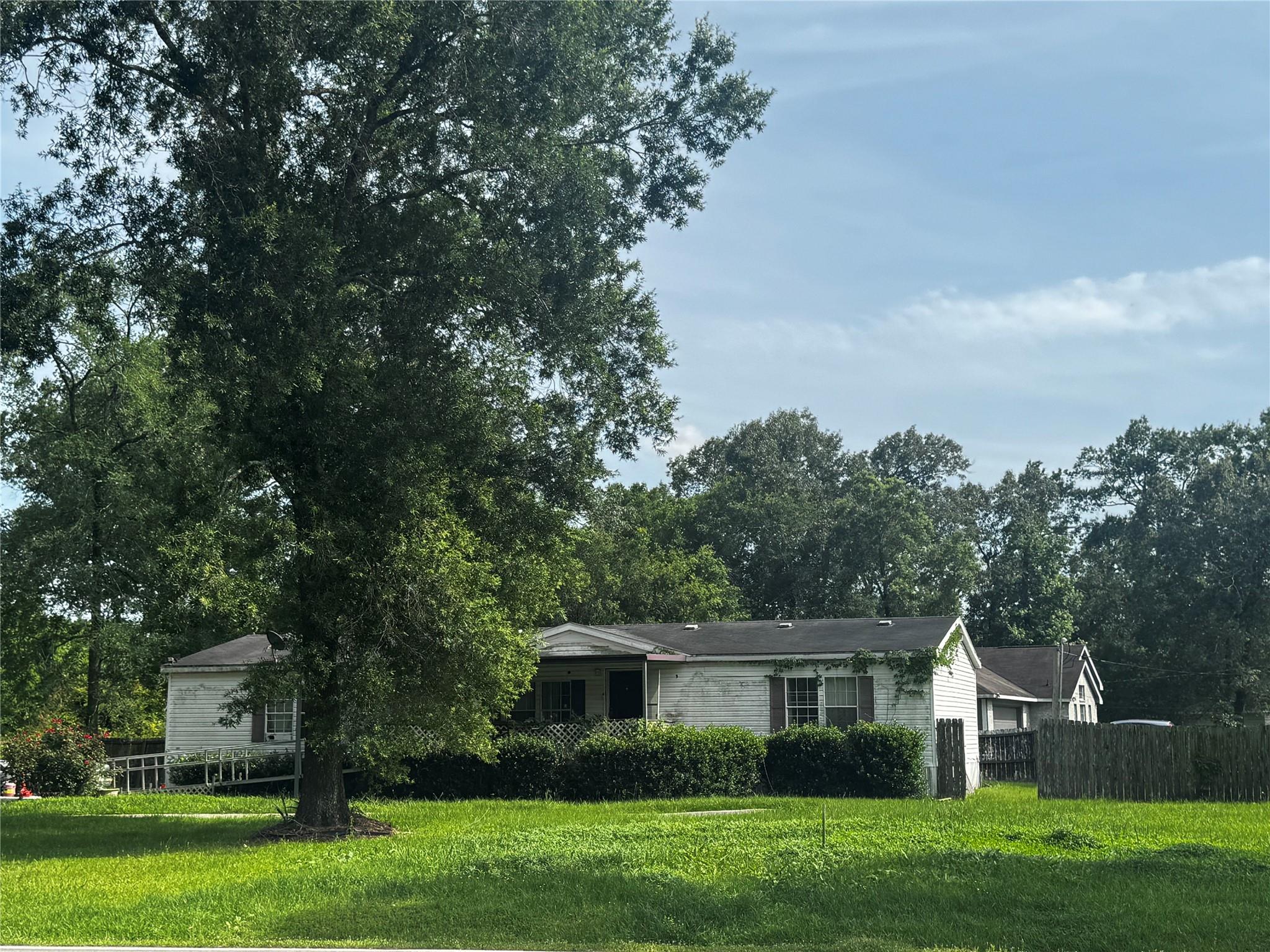 11403 Walraven Drive