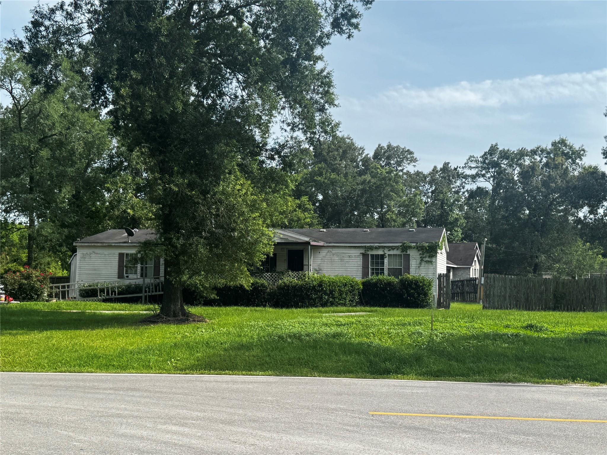 11403 Walraven Drive
