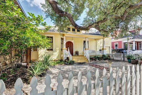 Photo of 836 Allston Street, Houston, TX 77007 (MLS # 60636639)