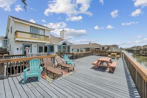 Photo of 313 Schooner Drive, Freeport, TX 77541 (MLS # 9711476)