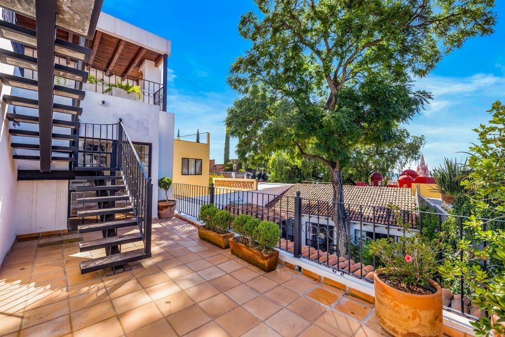 Mexico, 3 Bedrooms Bedrooms, ,4 BathroomsBathrooms,Residential,Active,242687