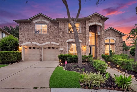 Photo of 1231 Ancrum Hill Lane, Sugar Land, TX 77479 (MLS # 27872579)
