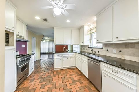 Tiny photo for 10919 Checkerboard Street, Houston, TX 77096 (MLS # 56919665)