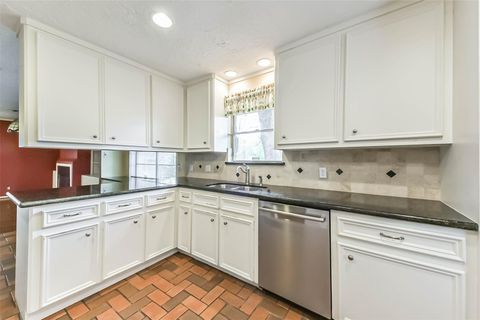 Tiny photo for 10919 Checkerboard Street, Houston, TX 77096 (MLS # 56919665)