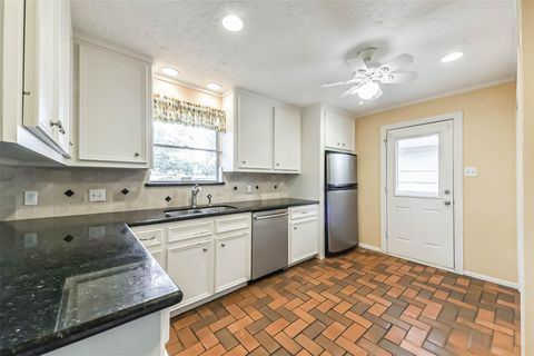 Tiny photo for 10919 Checkerboard Street, Houston, TX 77096 (MLS # 56919665)