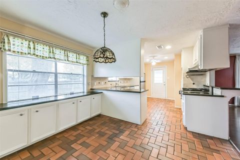 Tiny photo for 10919 Checkerboard Street, Houston, TX 77096 (MLS # 56919665)