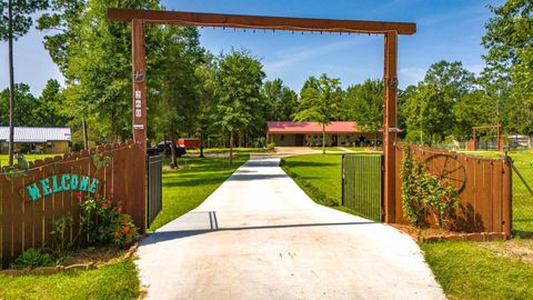 Photo of 260 J T Smith Drive, Corrigan, TX 75939 (MLS # 81244918)