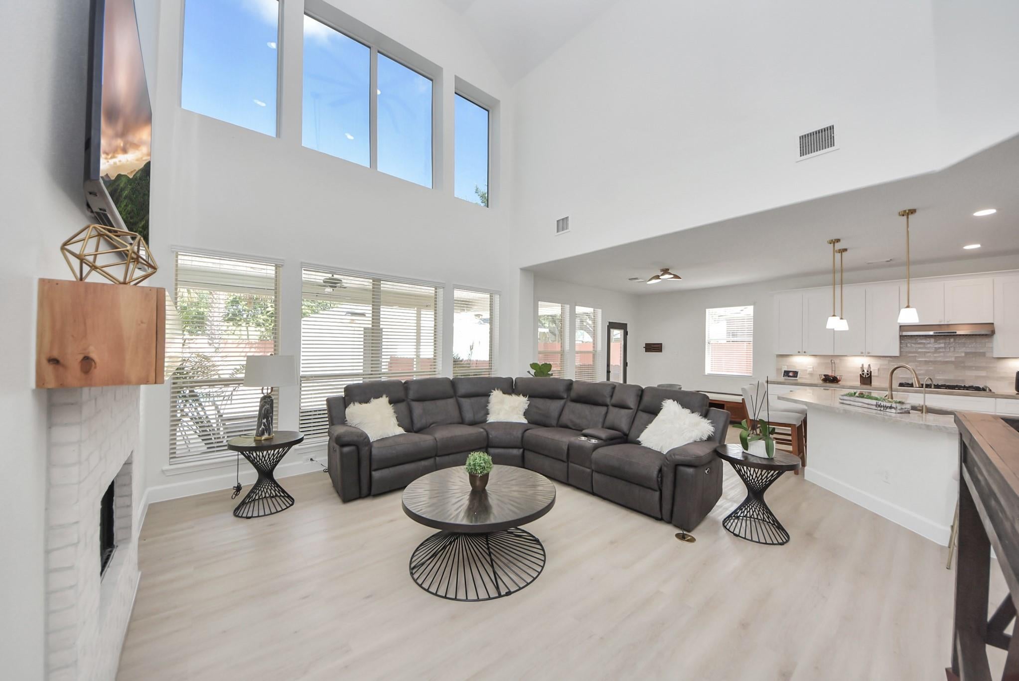 1810 Blue Water Bay Drive