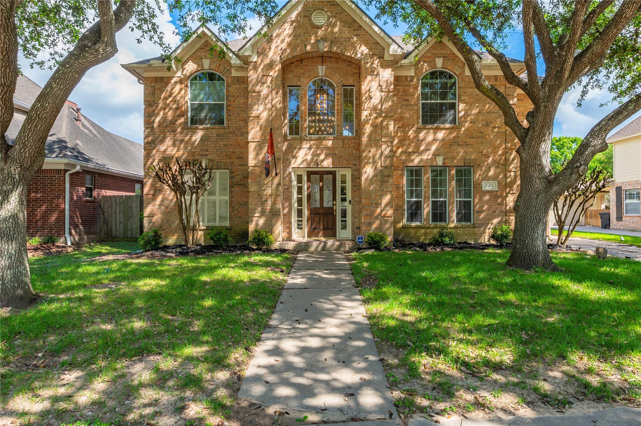 2203 Fairwater Park Drive