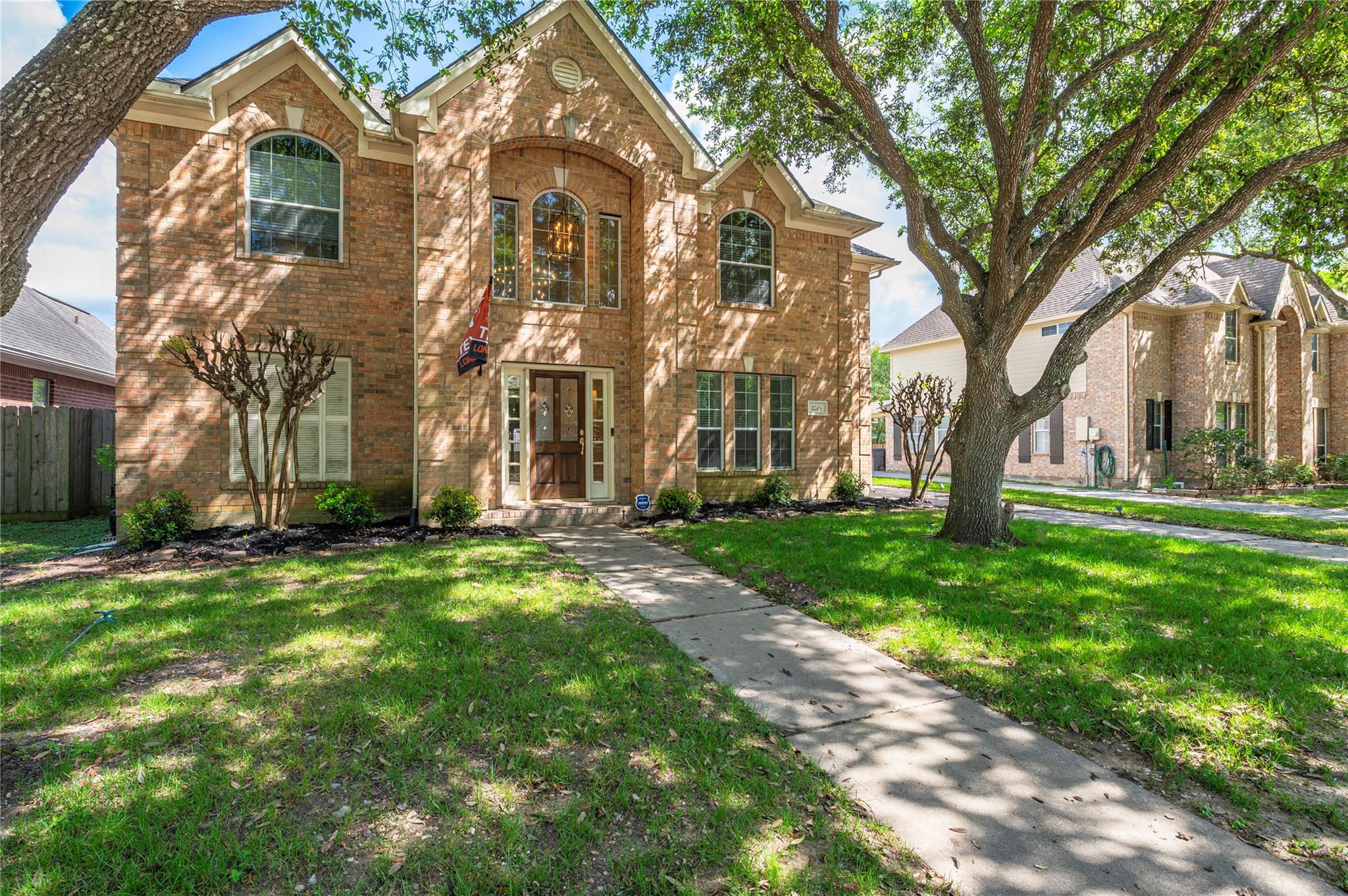 2203 Fairwater Park Drive