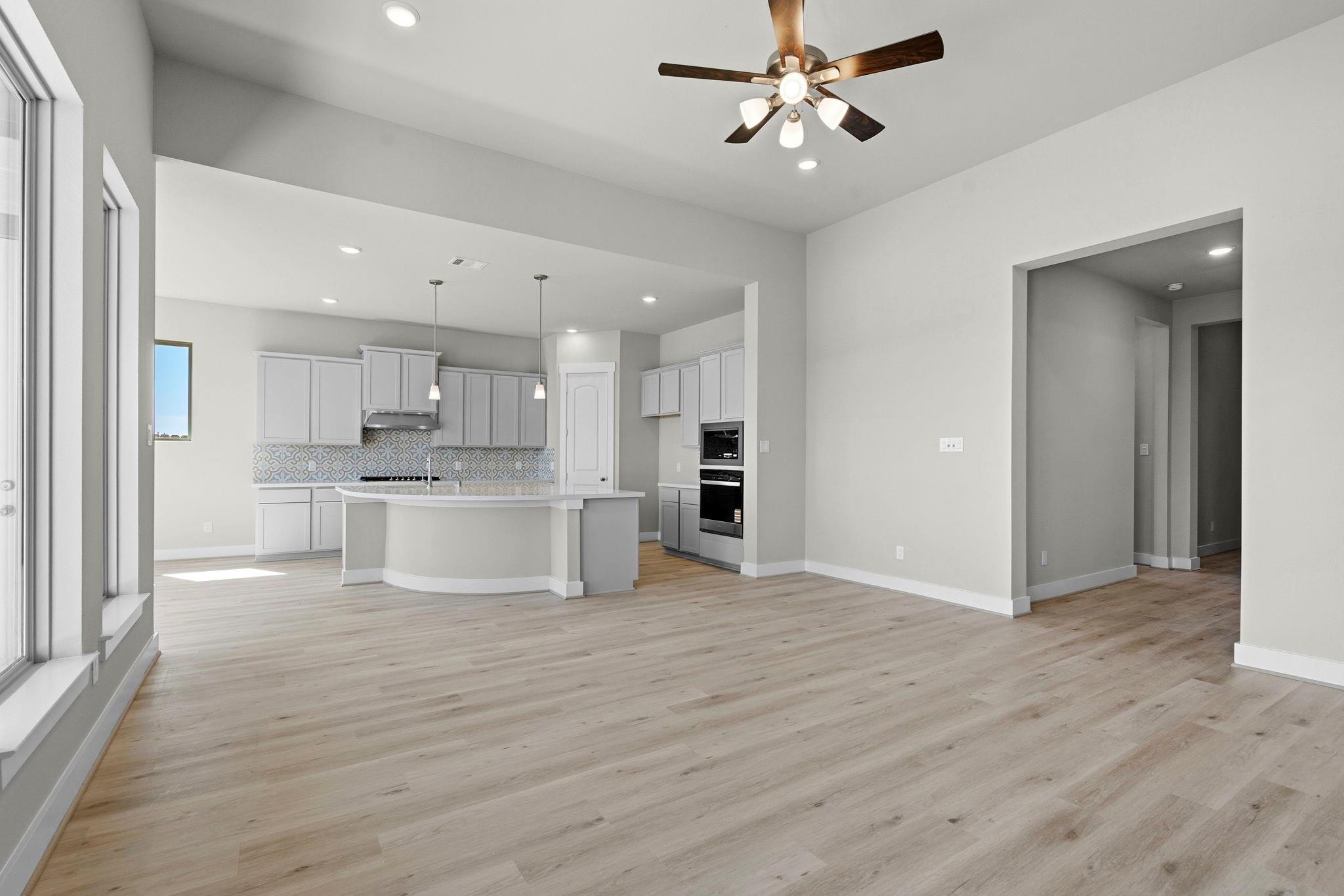 497 Hunters Crossing Drive