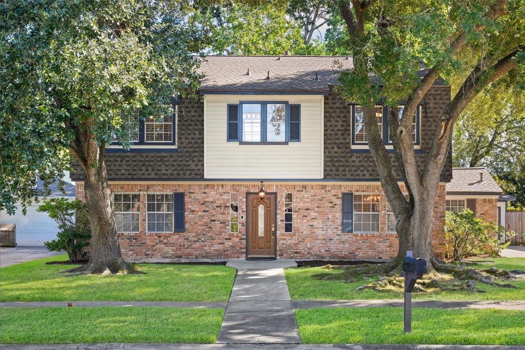 Photo of 16418 Heatherdale Drive, Houston, TX 77059 (MLS # 78382032)
