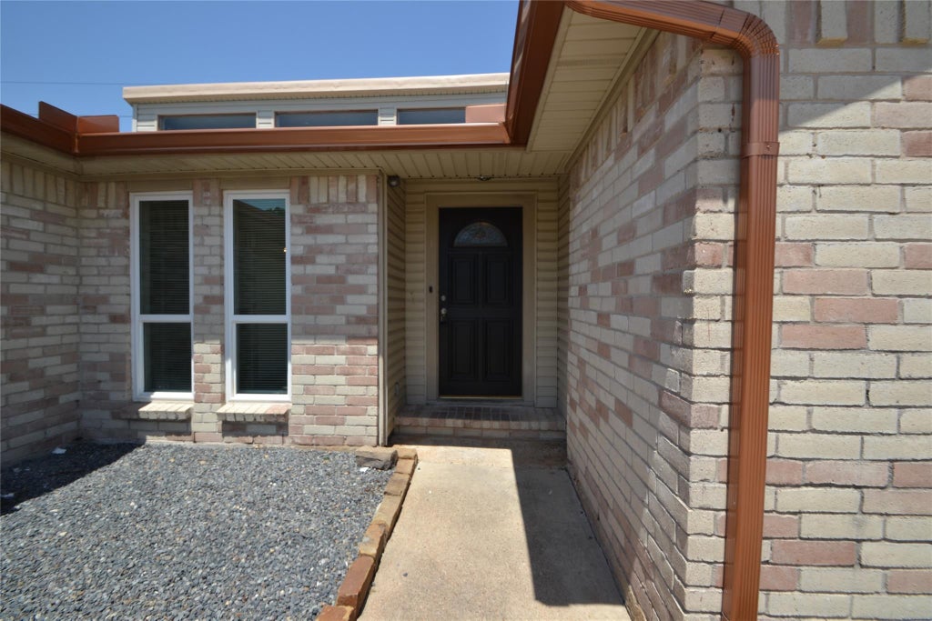 Photo of 15718 Fox Springs Drive, Houston, TX 77084 (MLS # 10579373)