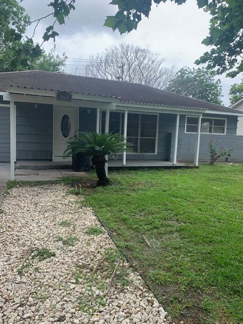 Photo of 10601 Ambursen Street, Houston, TX 77034 (MLS # 55492210)