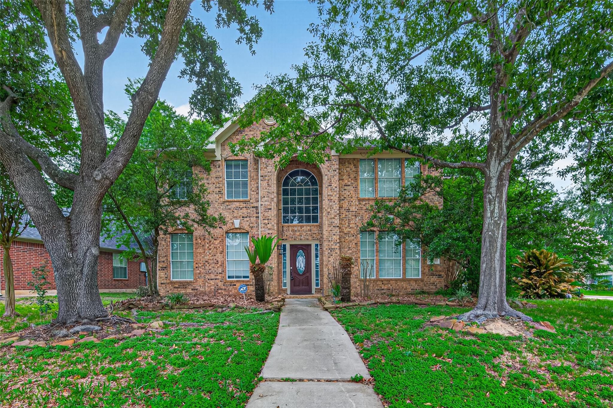 1002 Pine Walk Trail