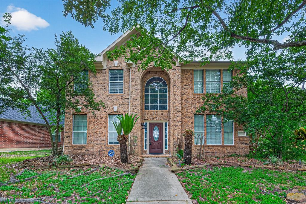 Photo of 1002 Pine Walk Trail, Spring, TX 77388 (MLS # 20060136)
