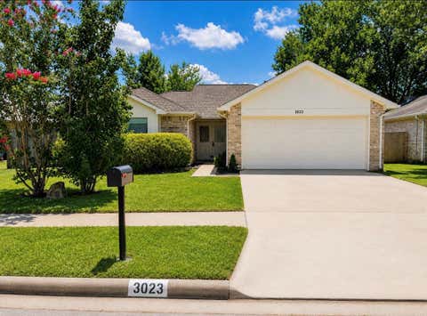 Photo of 3023 Garden Lane, Sugar Land, TX 77479 (MLS # 44303157)