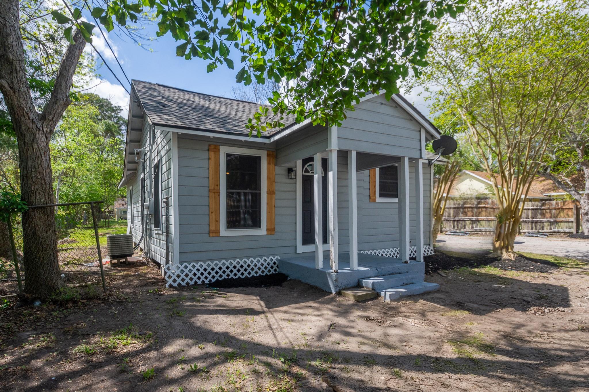 211 W South Street
