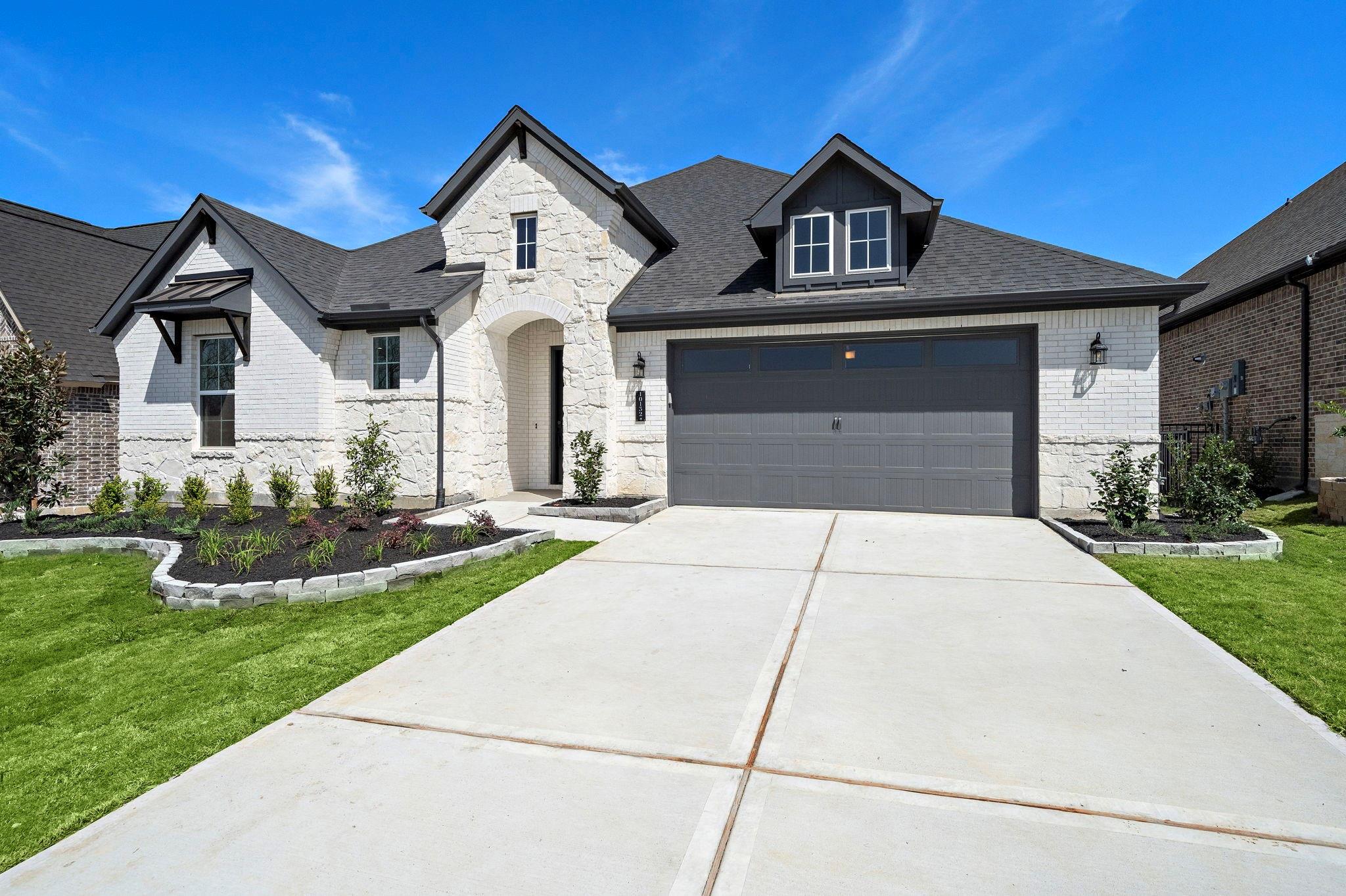 10132 Halpin Cove