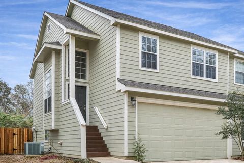 Photo of 230 S Walden Elms Circle, The Woodlands, TX 77382 (MLS # 52733612)