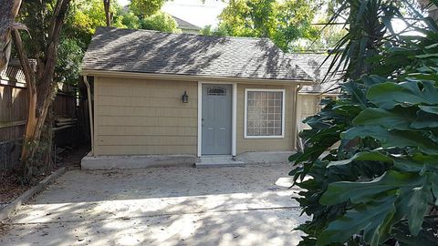Photo of 2021 W Main Street #A, Houston, TX 77098 (MLS # 45136167)