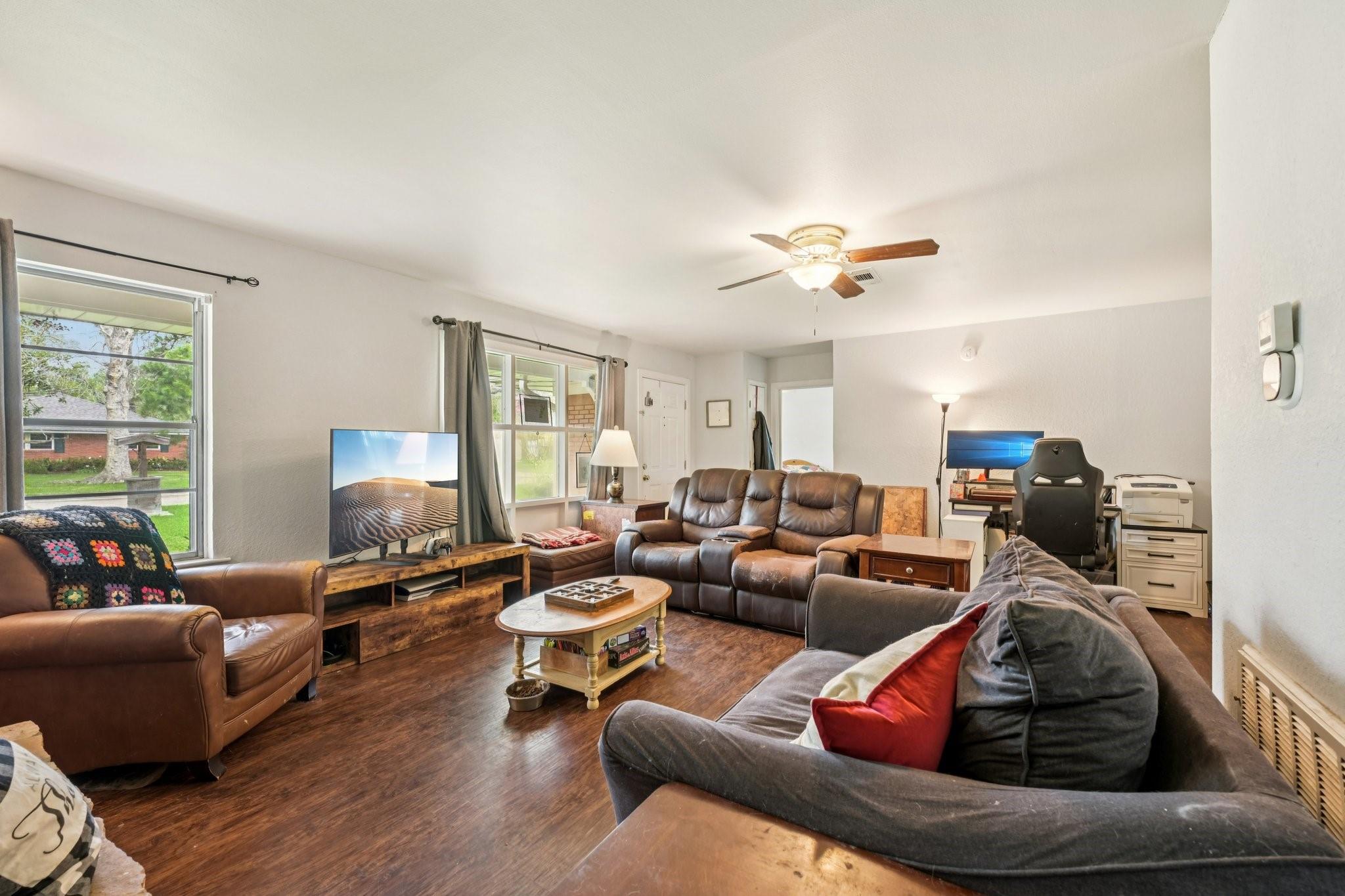 3036 Crest Drive