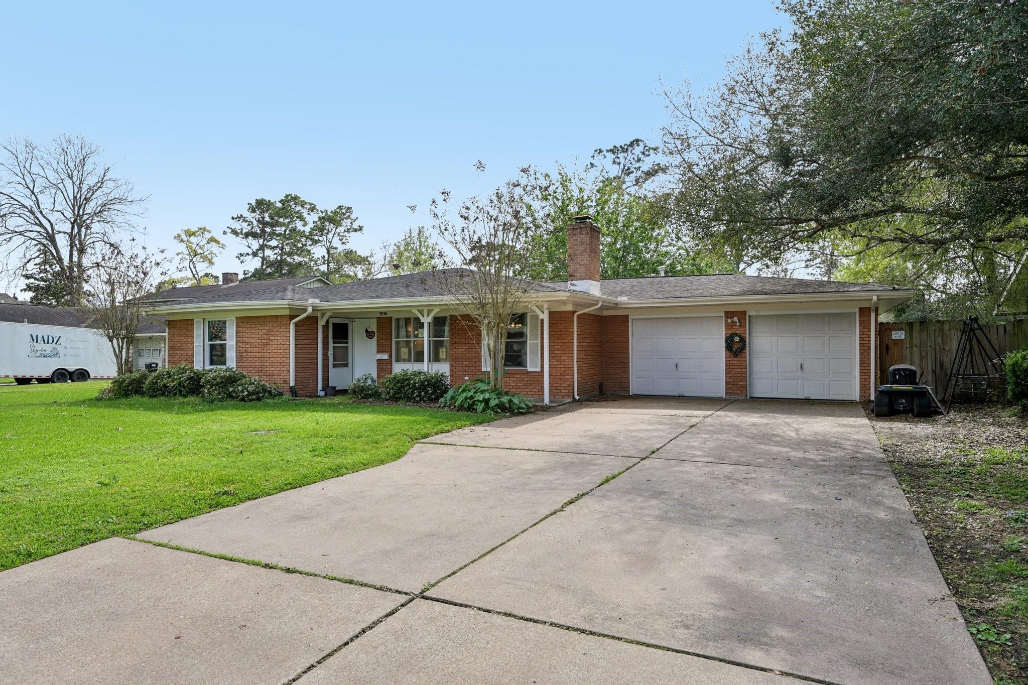 3036 Crest Drive