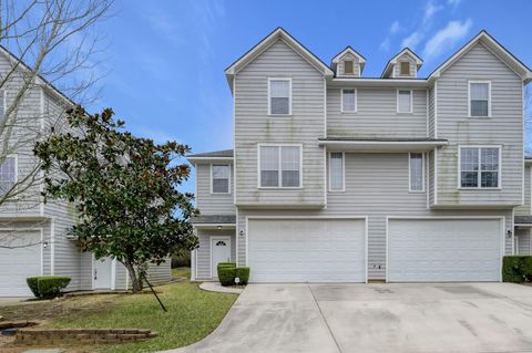 Photo of 179 Binnacle Court #A, Willis, TX 77318 (MLS # 12268708)