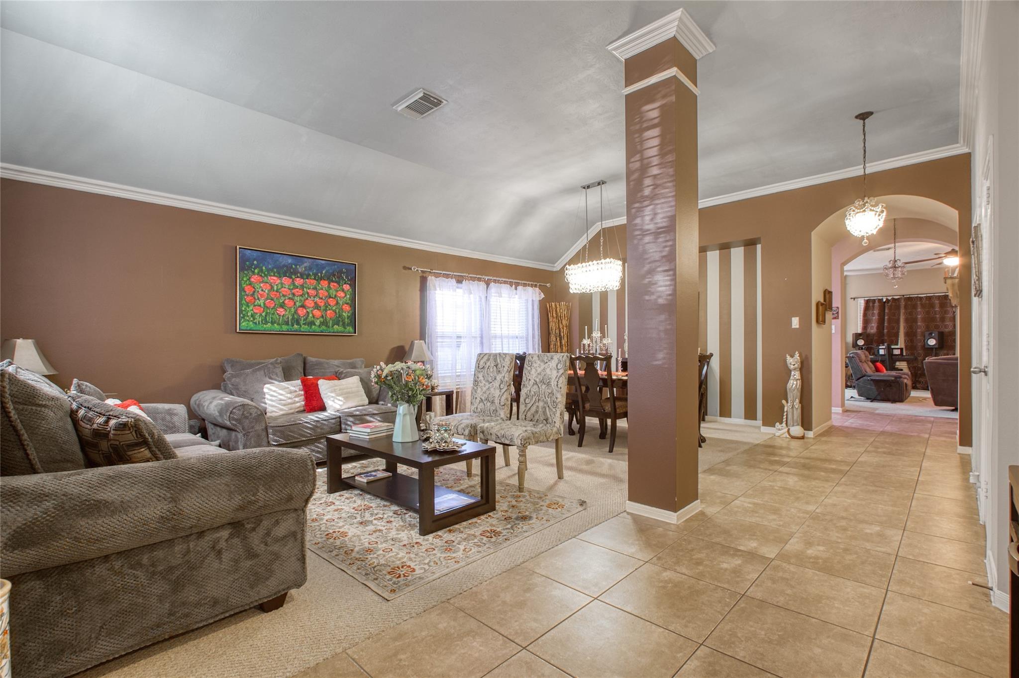8003 Saragosa Blue Lane